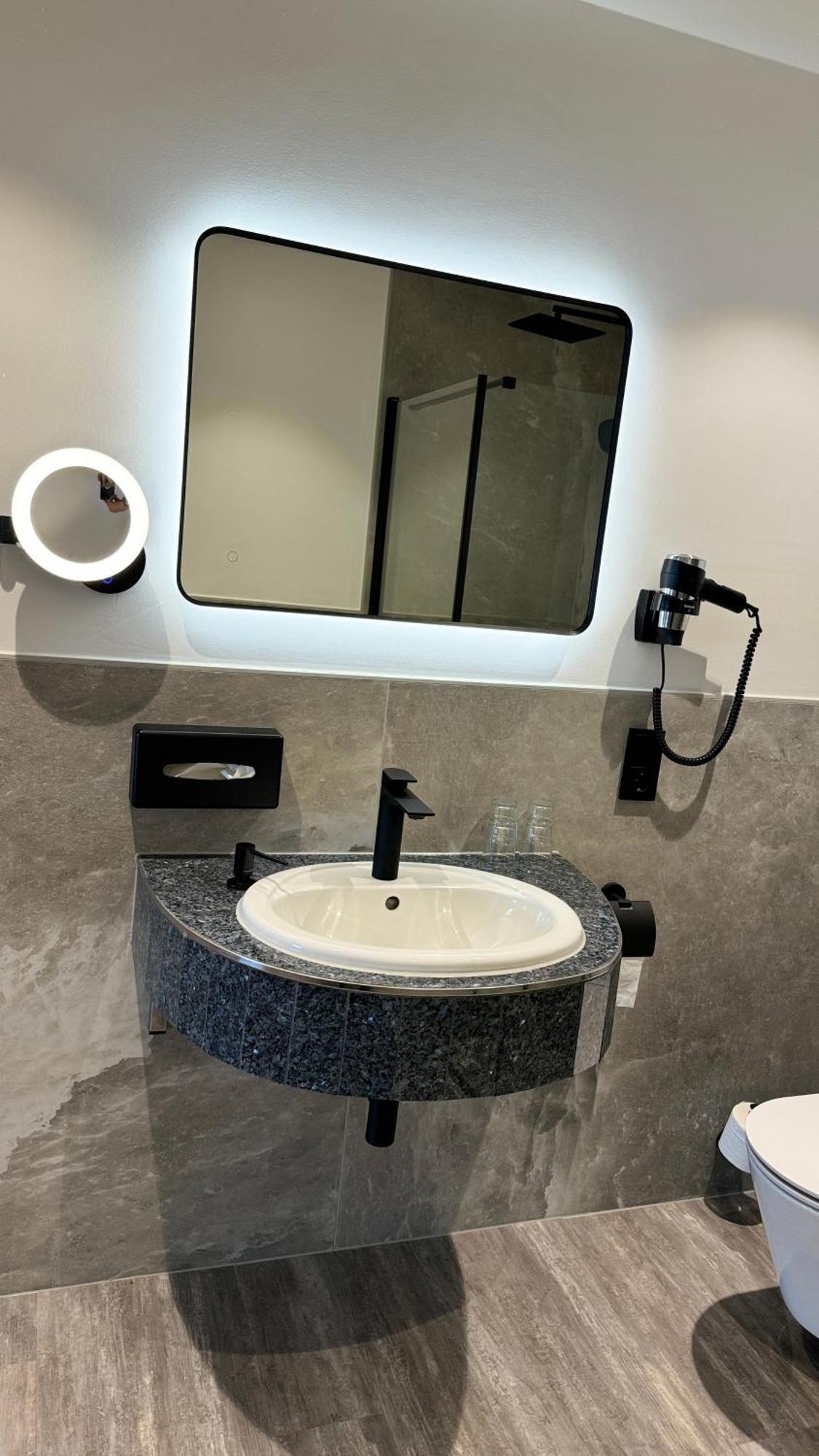 Hotel Heideparadies Зольтау Экстерьер фото